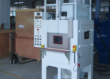 自動(dòng)滾筒噴砂專機(jī)